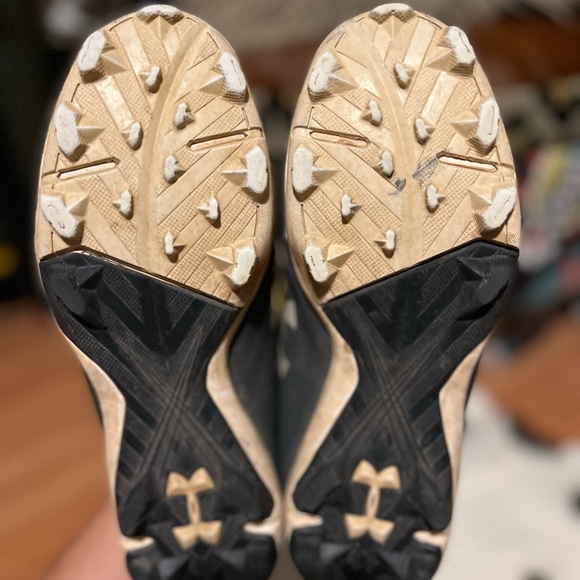 Under Armour Softball / Baseball Cleats - Picture 5 of 5